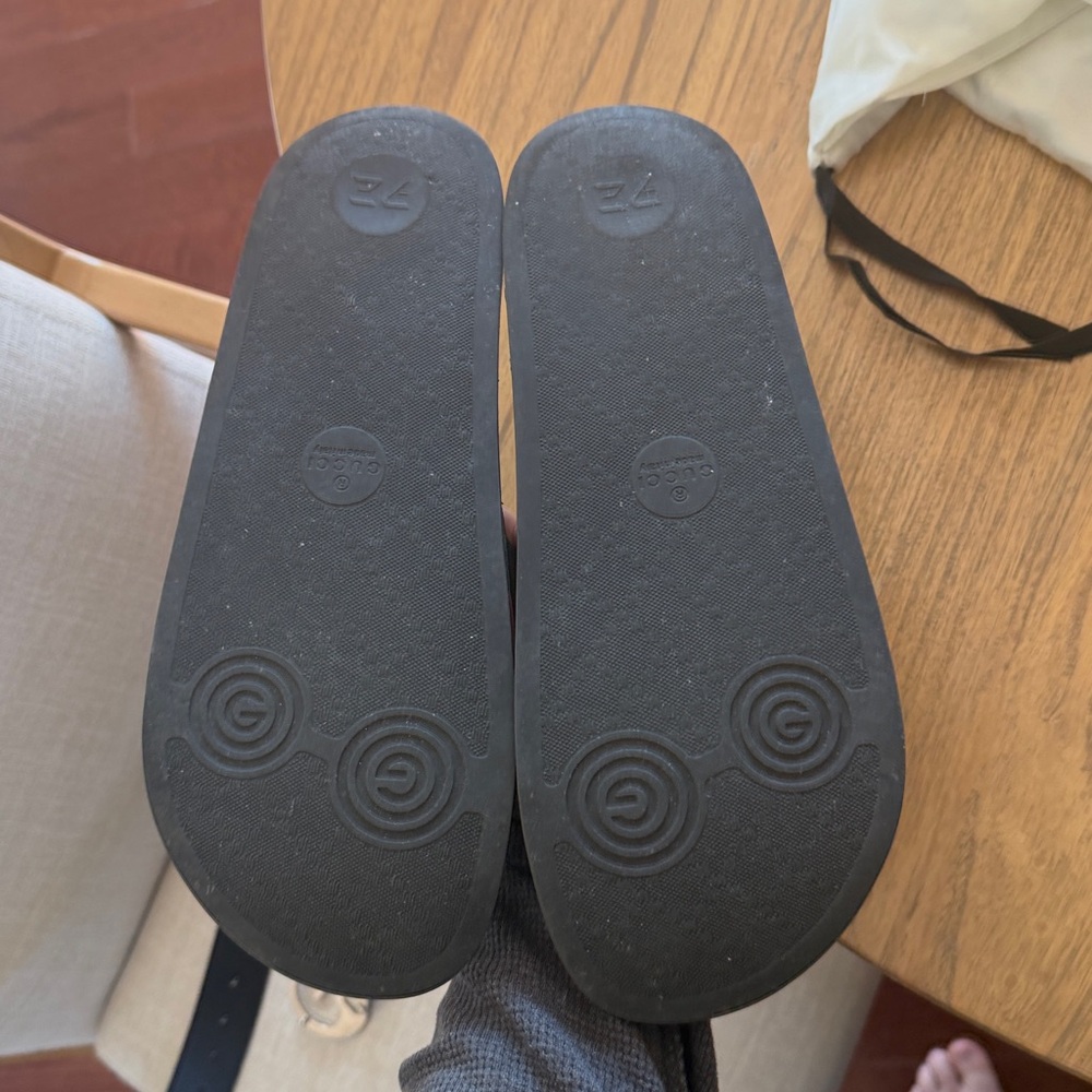 Gently used mens NERO sandal size 10 - Picture 6 of 9